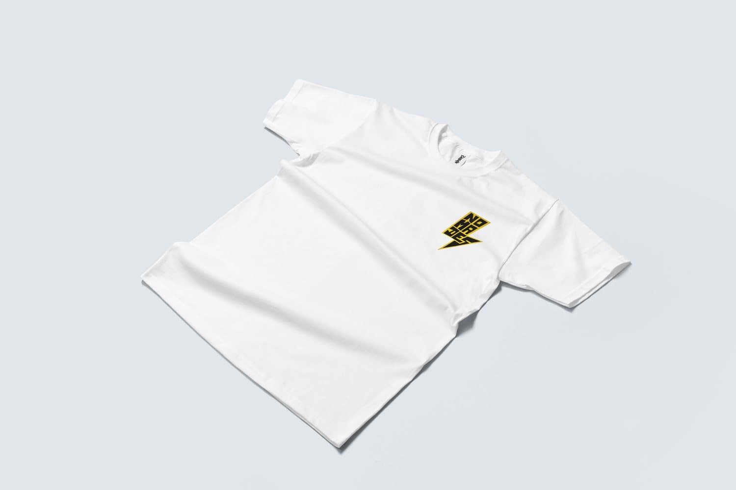 Remera Manifiesto blanca, frente