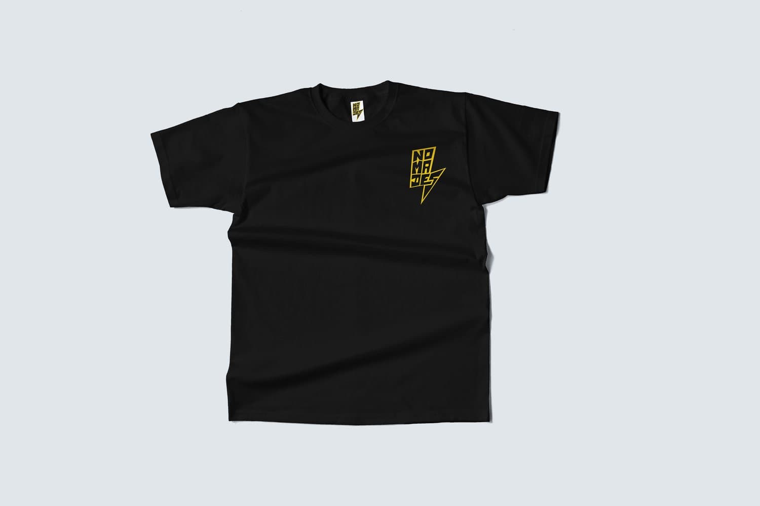 Remera Manifiesto negra, frente